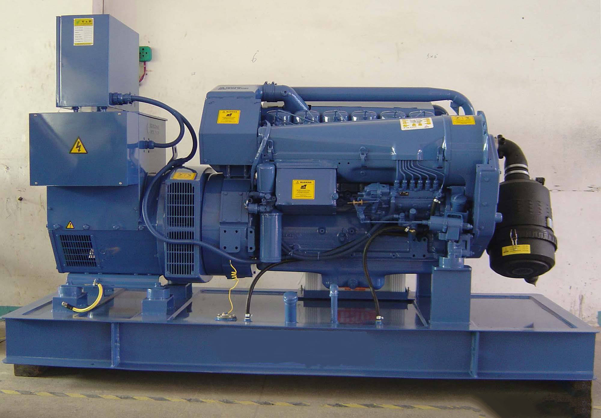 宕昌汽油发电机组冬季启动前，电瓶需要做哪些检查和维护？