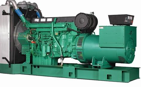 宕昌发电机除垢后需要用清水冲洗水冷式机油散热器几次？