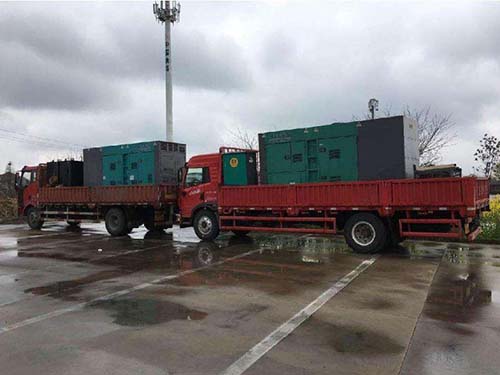 宕昌涂抹密封胶后，需要等待多长时间才能安装水冷式机油散热器密封件？